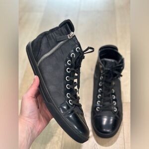 Louis Vuitton Damier Graphite Fabric and Leather Trim Zip Up High Top Sneakers